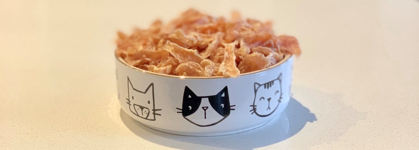 The Cat Bowl healthy dehydrated pet cat dog treats 