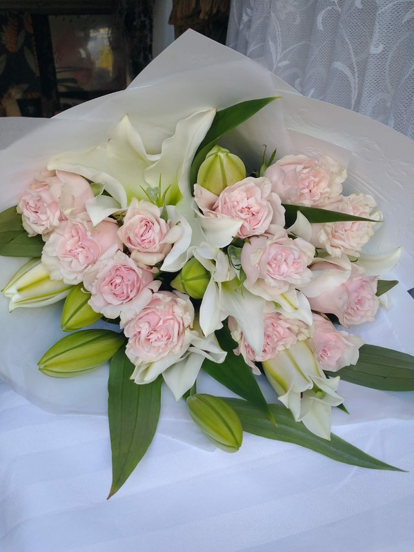 Pink Roses & Lilies Bouquet
