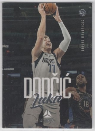 2020-21 Panini Chronicles - #160 Luminance - Luka Doncic - Dallas Mavericks
