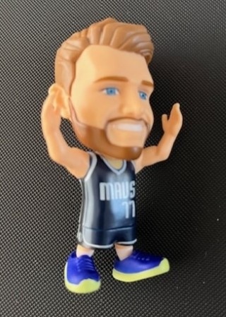 FIGURINE - NBA Ballers - Series 1 - Luka Doncic (RARE) - Dallas Mavericks