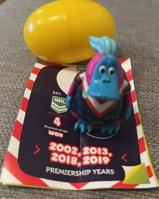 FIGURINE - 2023 NRL Yowie - Sydney Roosters
