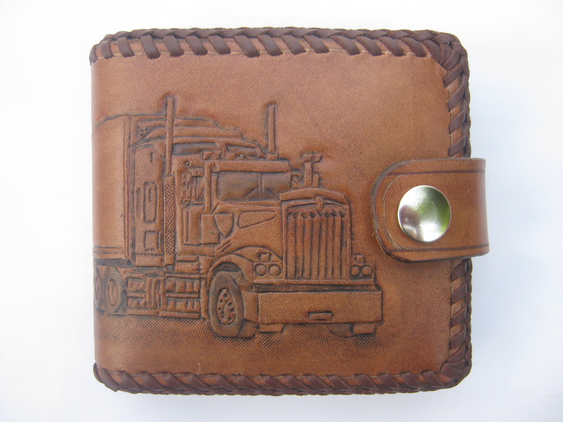 Classic Men's Wallet with Kenworth truck carving