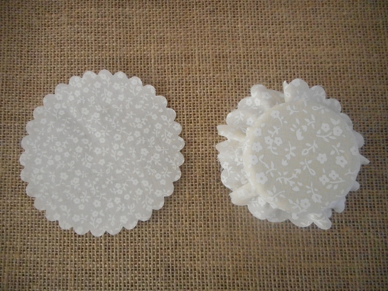 Pk/25 Floral Fabric Jar 11cm Lid Covers Cream DIY Jam Honey Favours Vintage Wedding