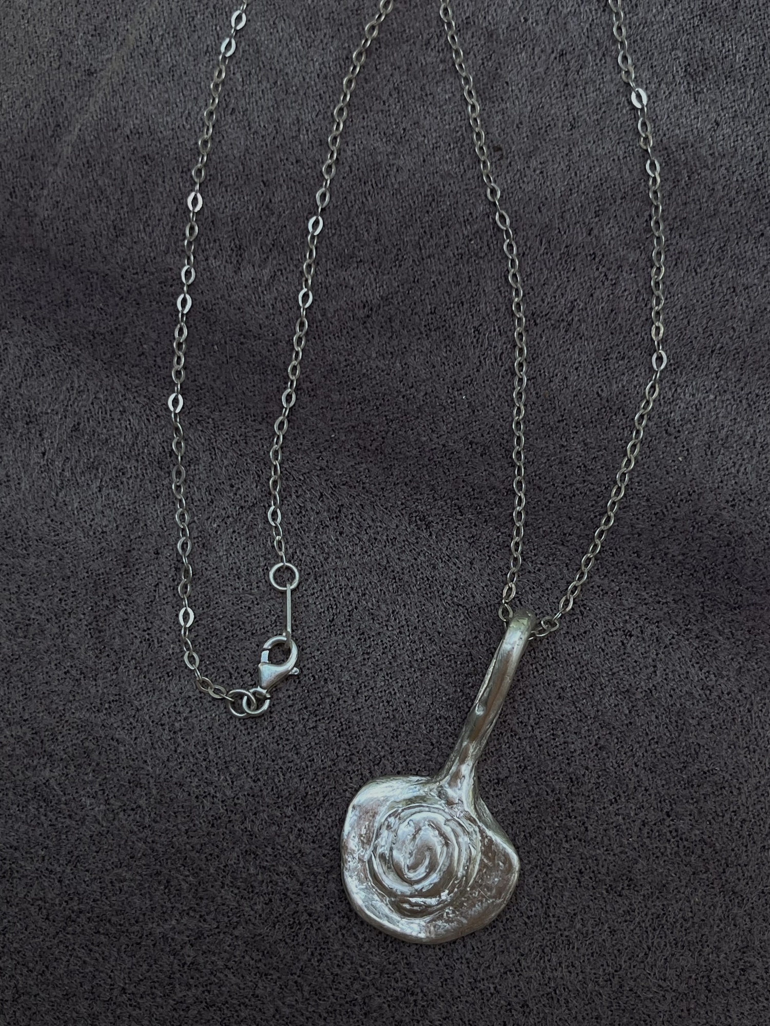 The mermaid necklace