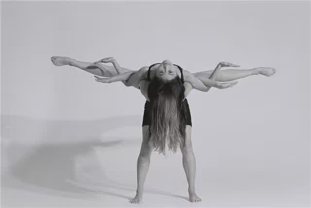 Ms Shanshan — studio portrait (B&W)