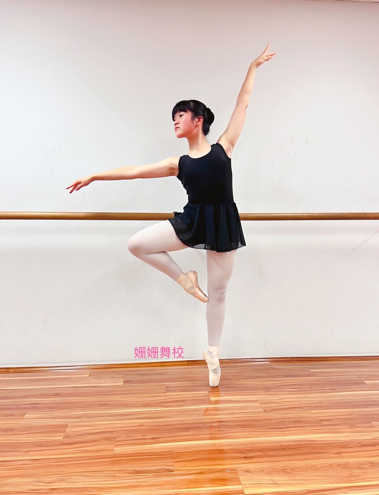 Classical ballet class