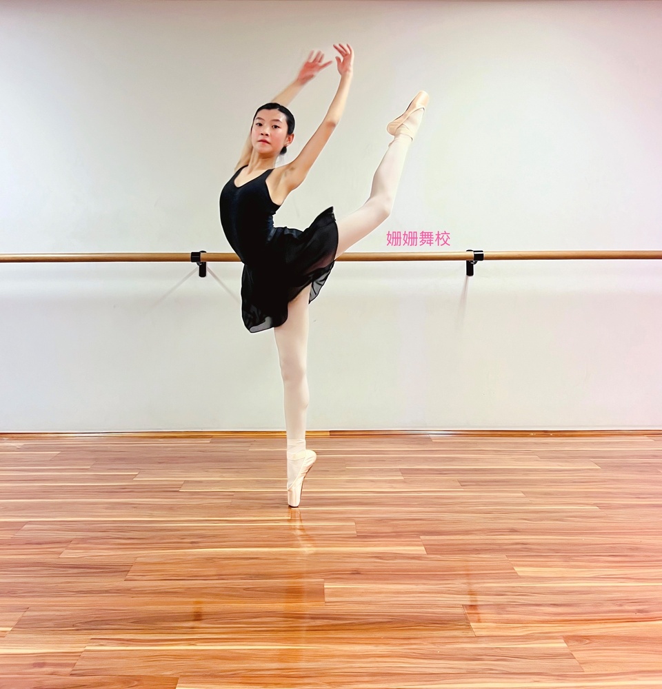 Classical ballet class