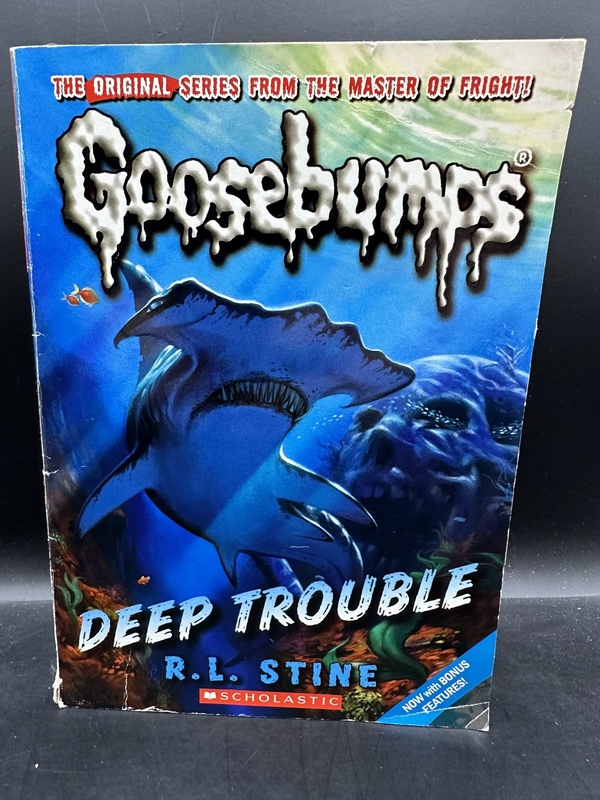Deep Trouble - R. L. Stine (Goosebumps)