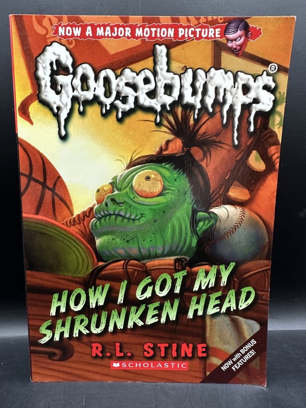 How I Got My Shrunken Head - R. L. Stine (Goosebumps)