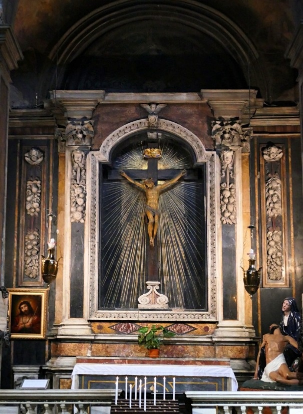 Chapel of the Crucifix, Church of Sant'Andrea delle Fratte, Rome, Crucifix c. 1680, Photographed September 2016