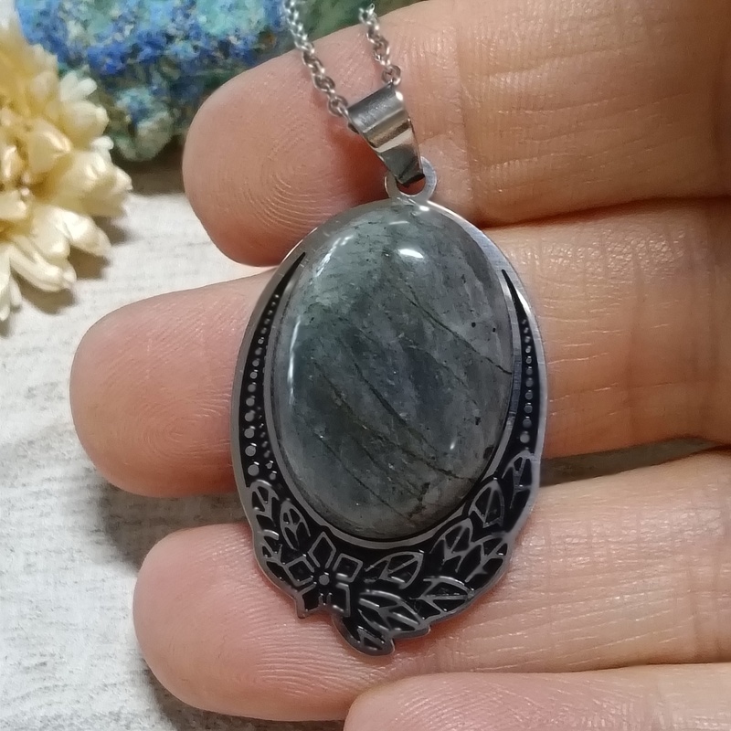 Stainless Steel Necklace with a Labradorite Pendant