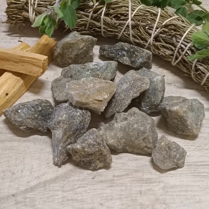 Raw Labradorite Rocks Pack 12