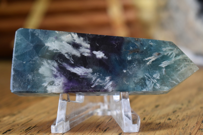 Feather Fluorite Points + Stand