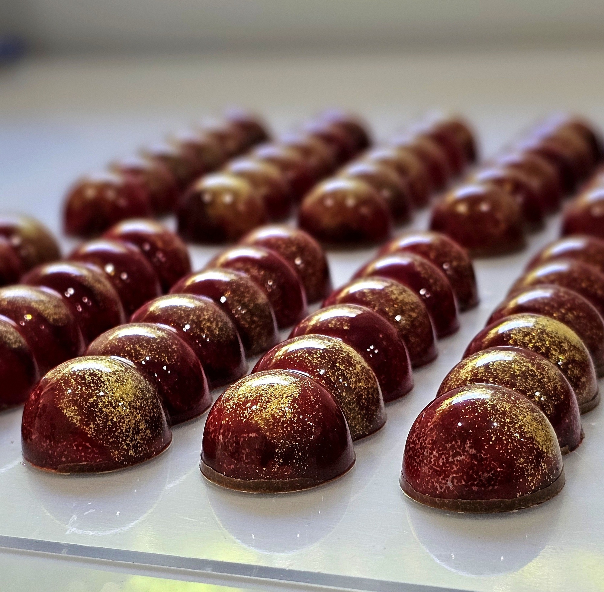 “Raspberry & São Palme Dark Chocolate Bar – 30g